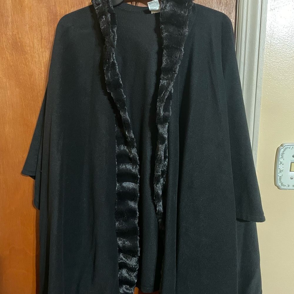 Women’s Fur Shawl